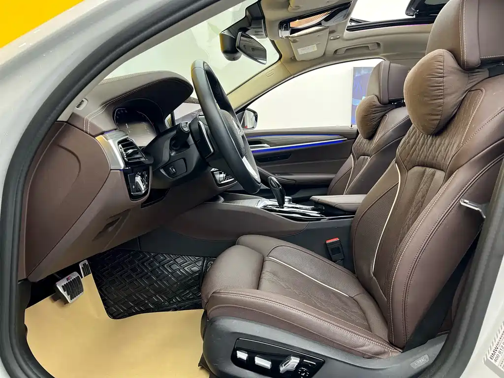 BMW 5 Series 2022 Facelift II 530Li Exclusive Luxury Package