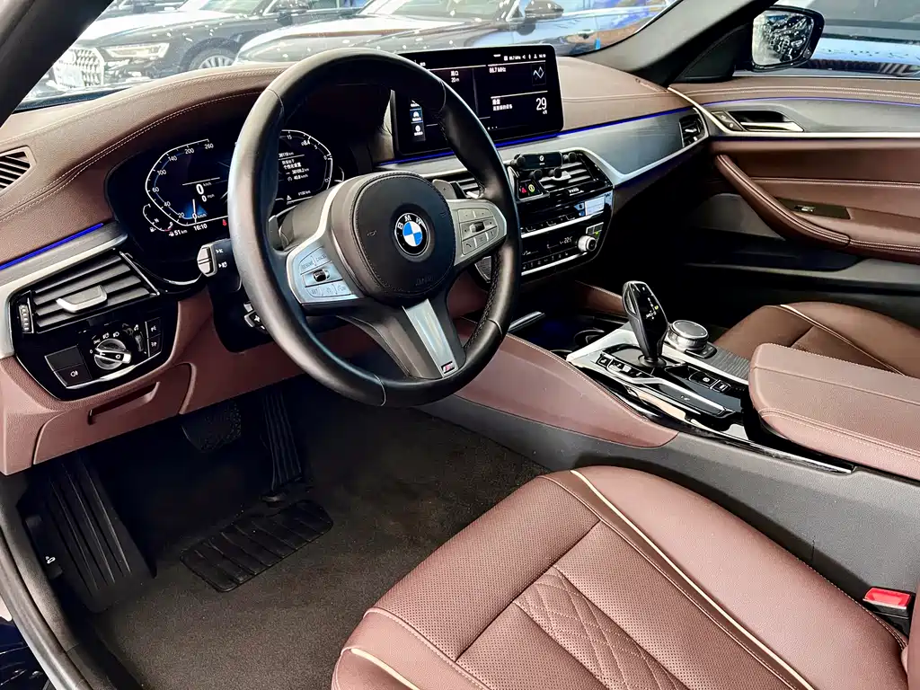 BMW 5 Series 2023 530Li Leading Edition M Sport Package