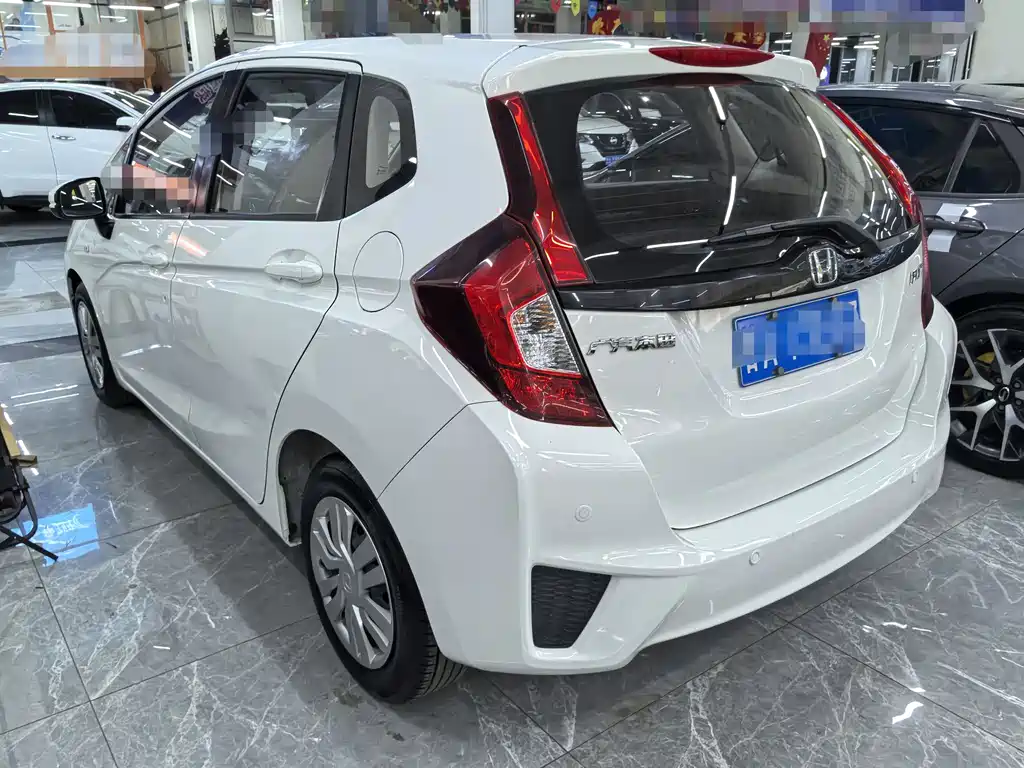 Honda Fit 2016 1.5L LXS CVT Comfort Sunroof Edition