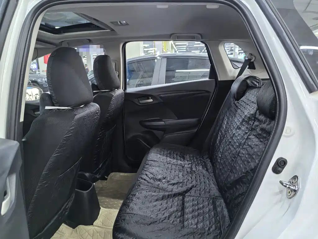 Honda Fit 2016 1.5L LXS CVT Comfort Sunroof Edition