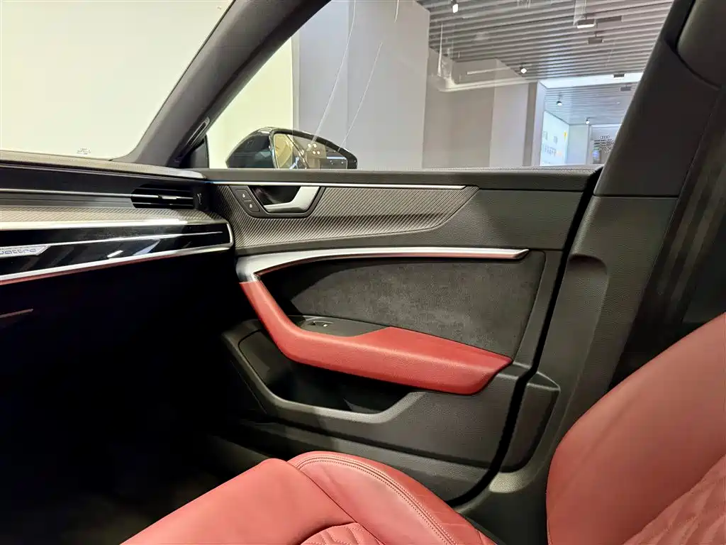 Audi A7L 2023 45 TFSI quattro S-line Black Warrior Edition
