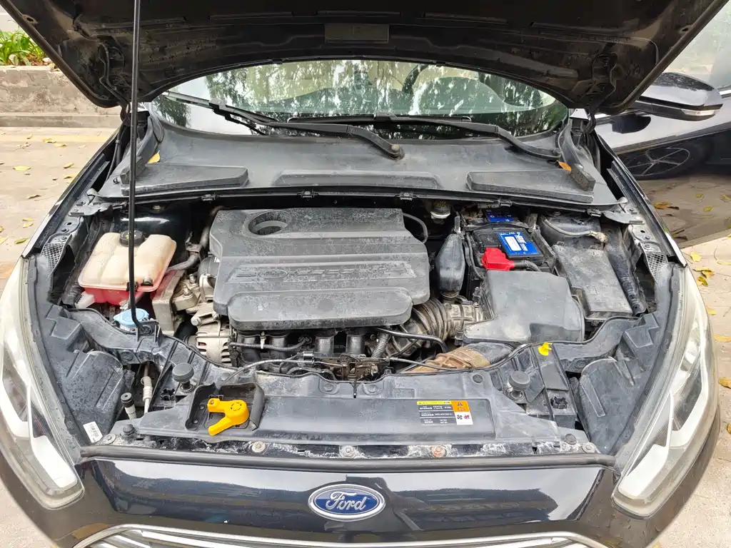 Ford Escort 2015 1.5L Automatic Fashion Edition
