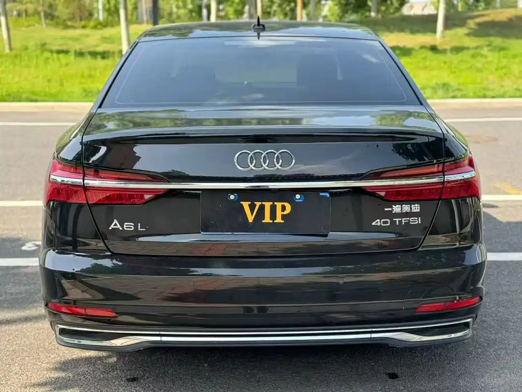 Audi A6L 2023 40 TFSI Luxury Elegant