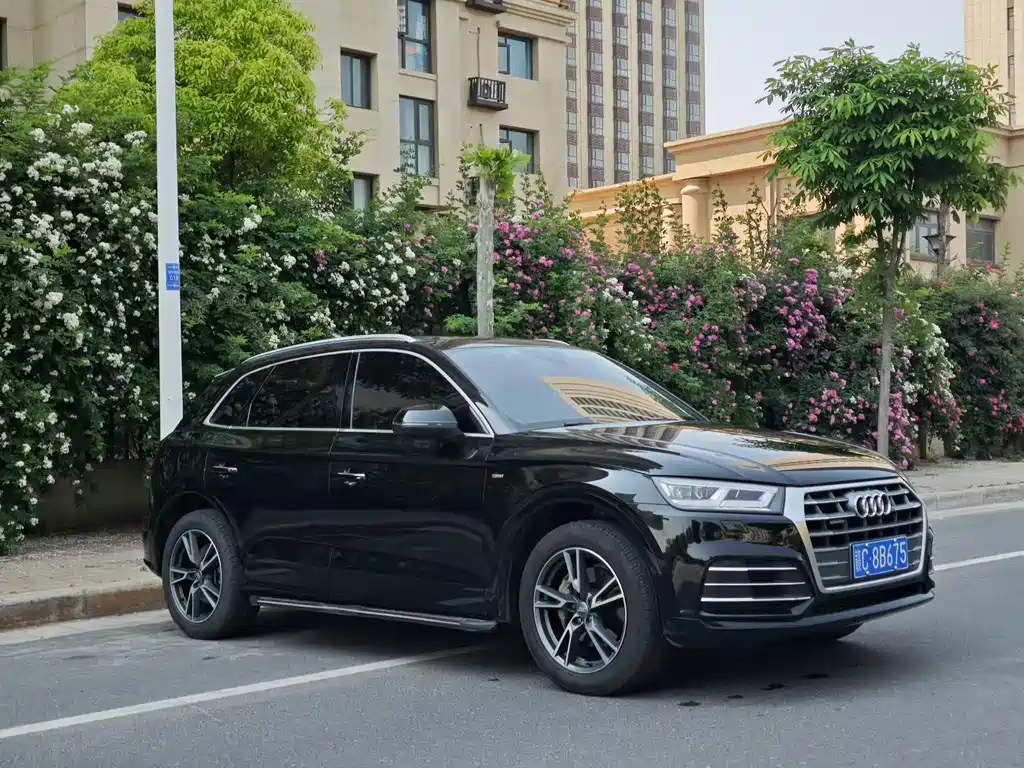Audi Q5L 2020 40 TFSI Fashion Edition