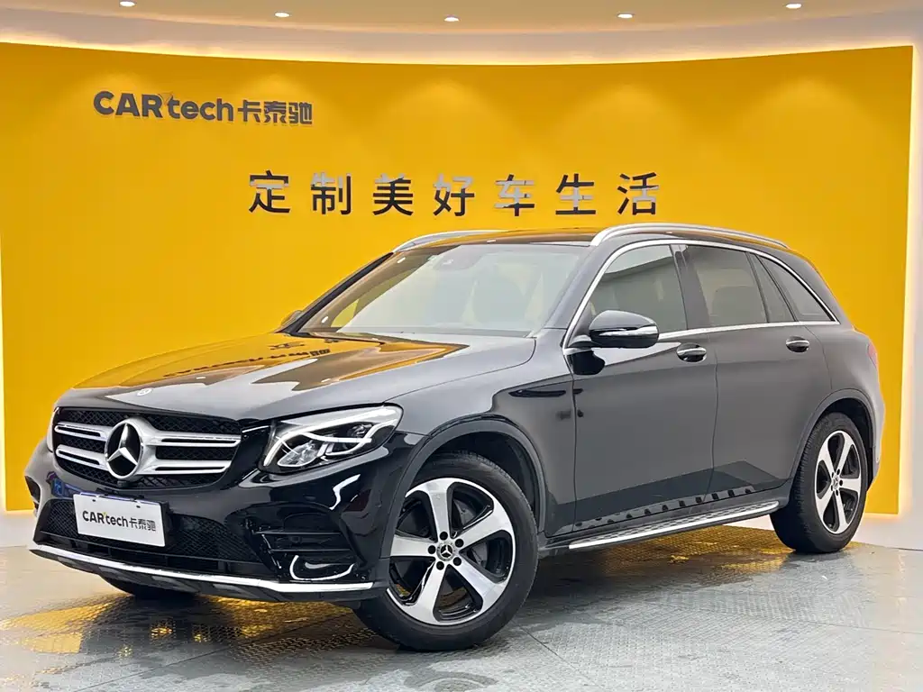 Mercedes-Benz GLC 260 4MATIC Luxury (2019)