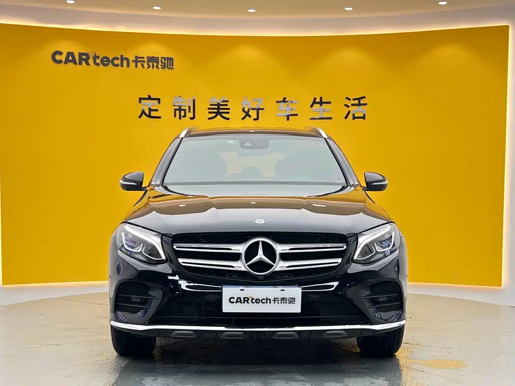 Mercedes-Benz GLC 260 4MATIC Luxury (2019)