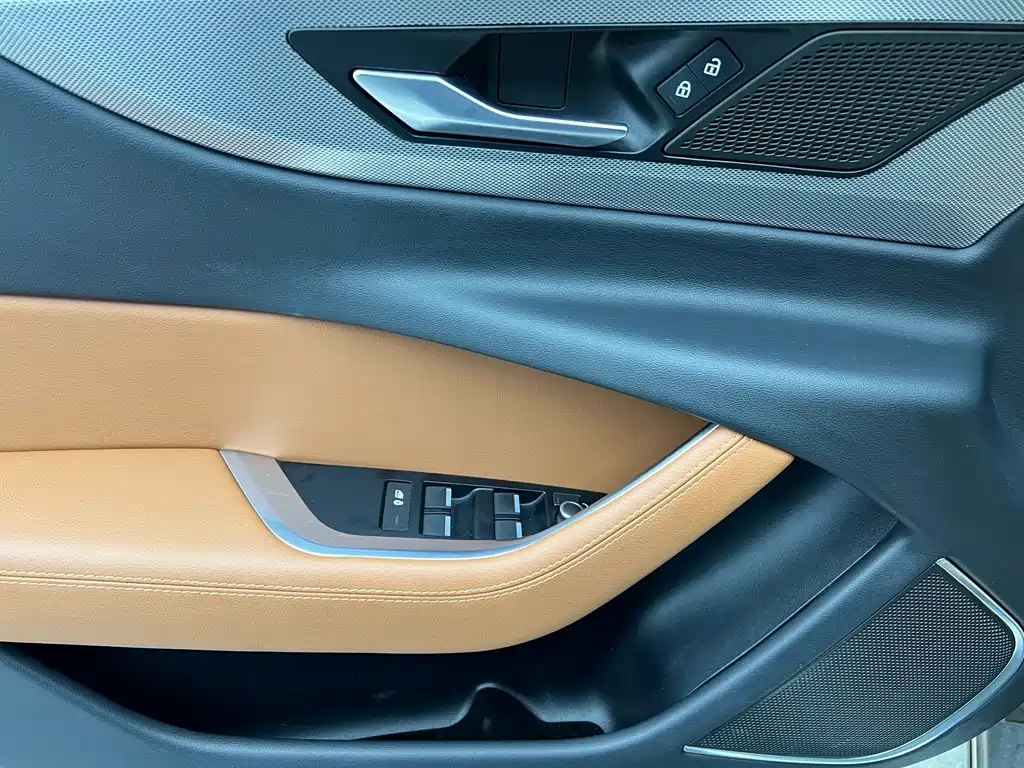 Jaguar XEL 2021 2.0T 250PS R-DYNAMIC S