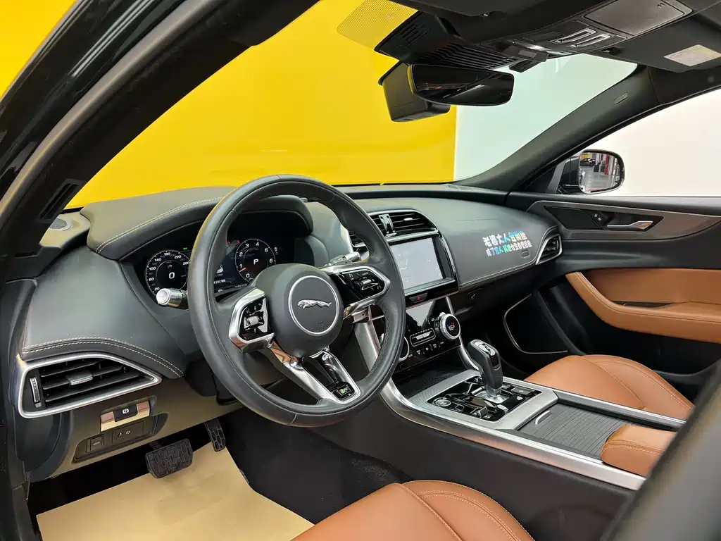 Jaguar XEL 2021 2.0T 250PS R-DYNAMIC S