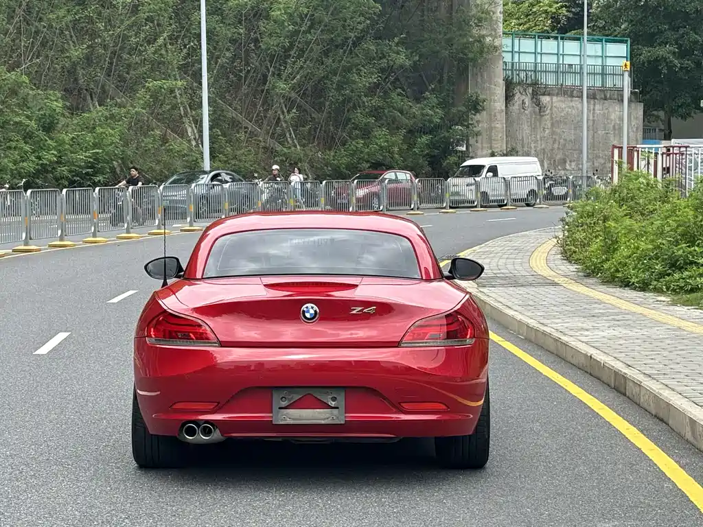 BMW Z4 2013 sDrive20i Leading Edition