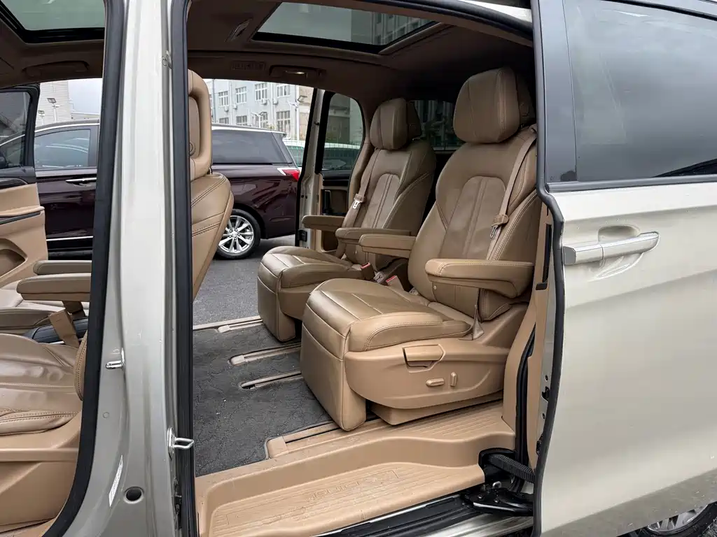Buick GL8 2018 ES 28T Luxury China VI