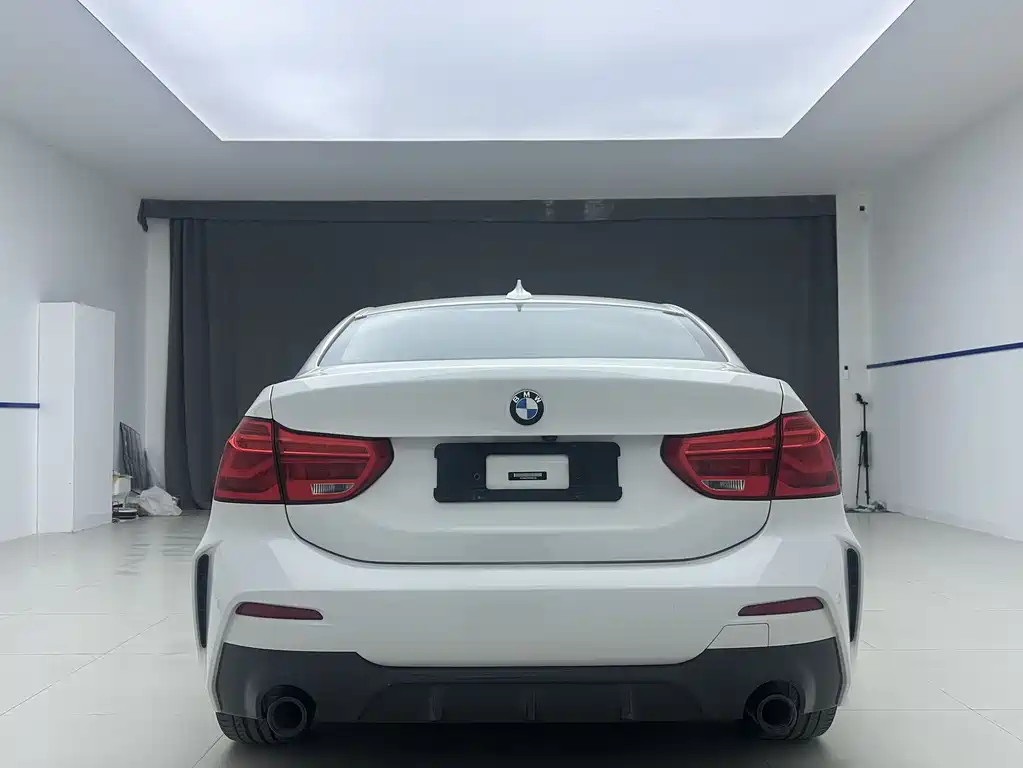 BMW 1 Series 2021 120i M Sport Shadow Edition