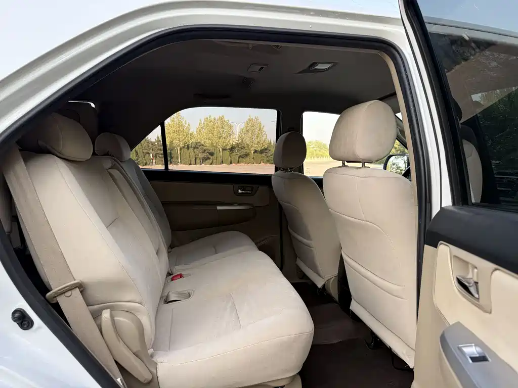 Toyota Fortuner 2016 2.7L Middle East Edition