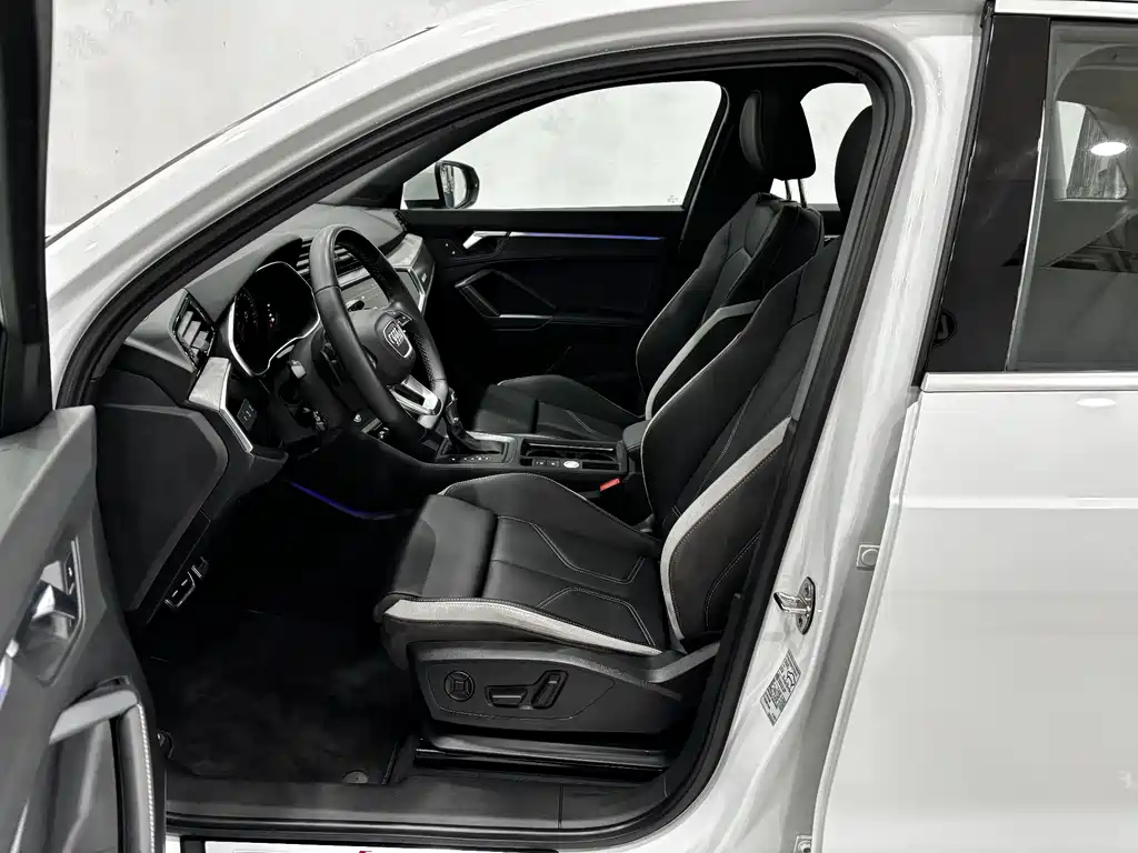 Audi Q3 2024 40 TFSI Fashion Dynamic Edition
