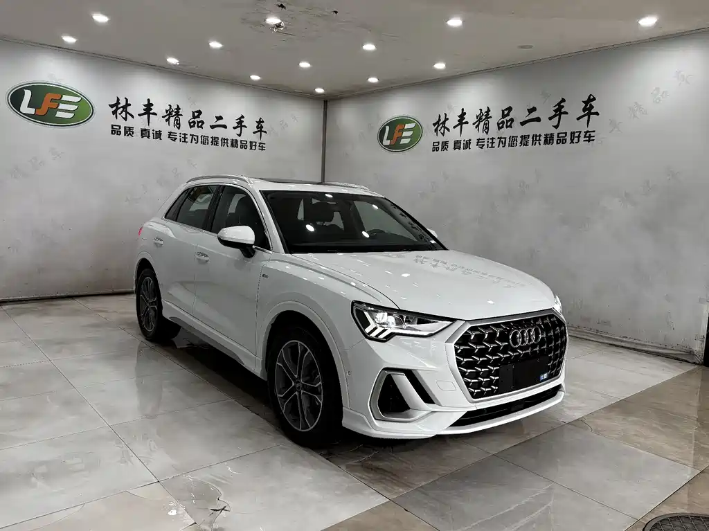 Audi Q3 2024 40 TFSI Fashion Dynamic Edition