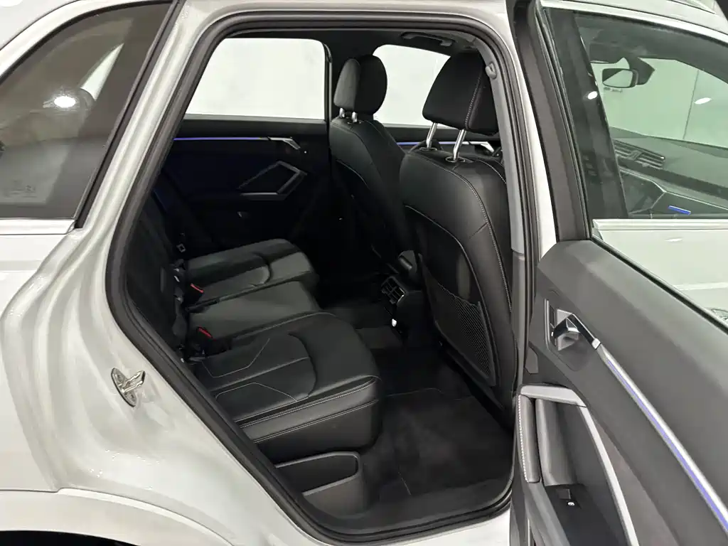 Audi Q3 2024 40 TFSI Fashion Dynamic Edition