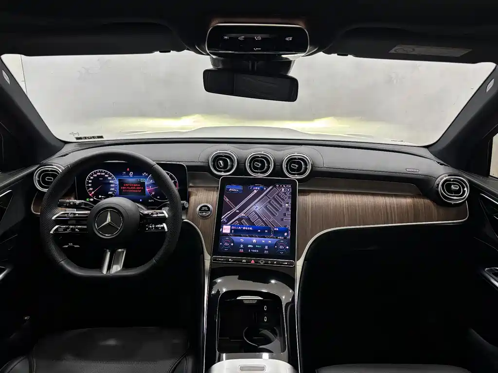 Mercedes-Benz GLC 2023 Facelift GLC 300 L 4MATIC Dynamic 5-Seater