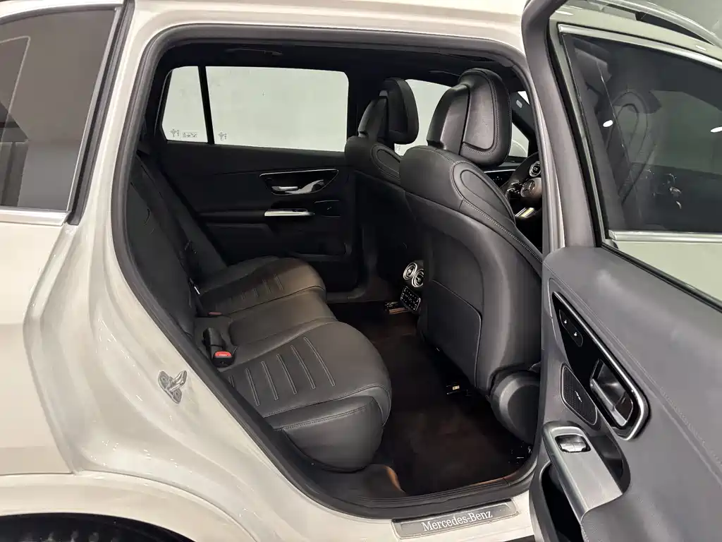Mercedes-Benz GLC 2023 Facelift GLC 300 L 4MATIC Dynamic 5-Seater