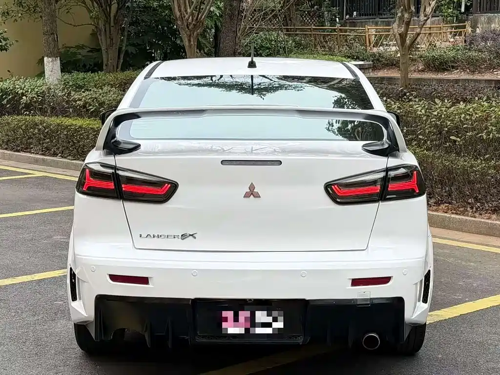 Mitsubishi Lancer EX 2011 Zhishang Edition 1.8L CVT Limited Edition