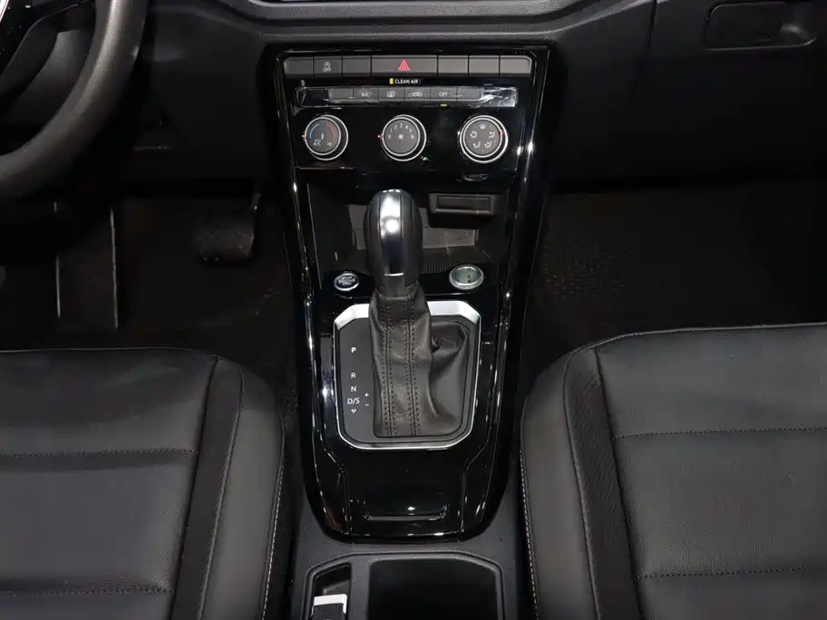 T-ROC 2019 280TSI DSG Comfort 2WD China V