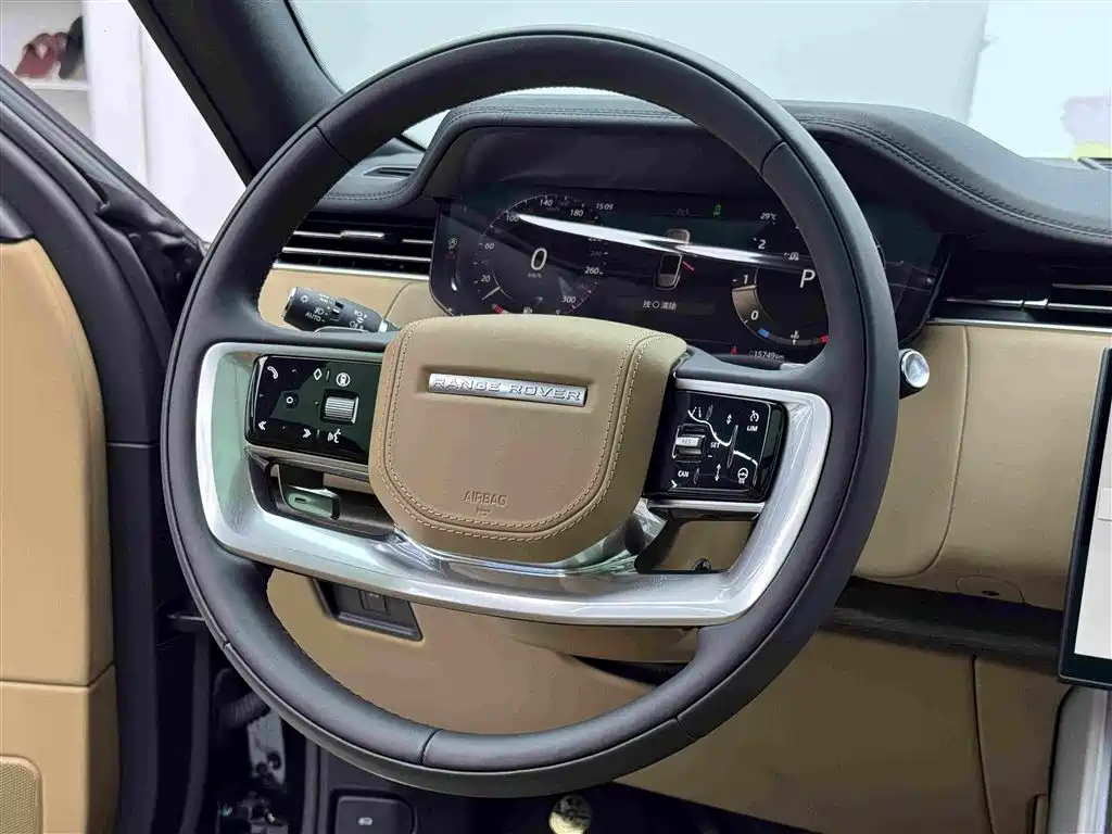 Range Rover 2025 3.0 L6 400PS Long Wheelbase Westminster Edition