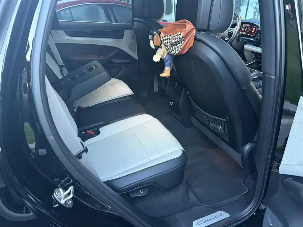 Porsche Cayenne 2024 3.0T