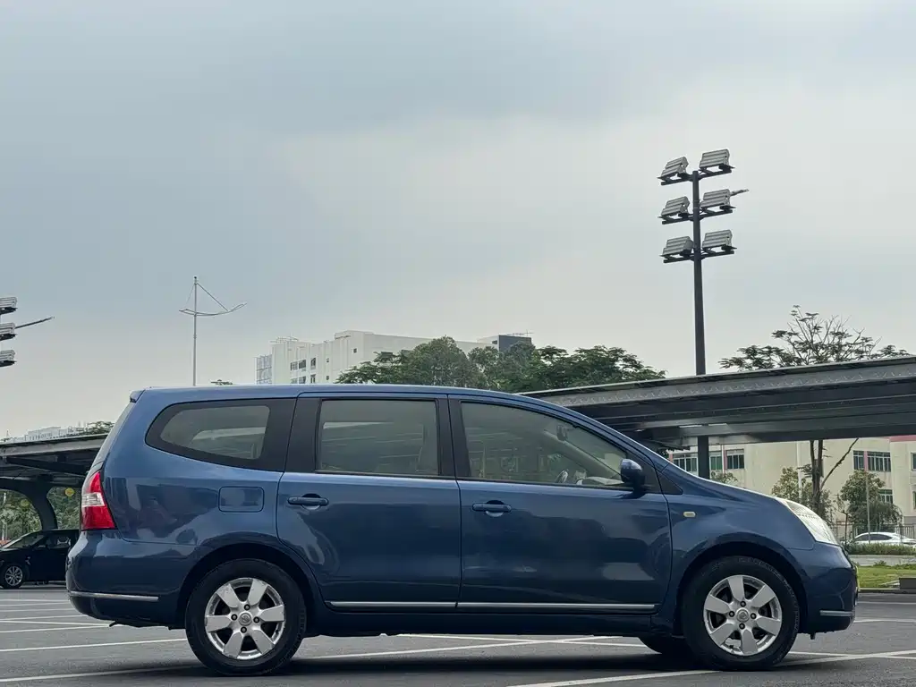 Nissan Livina 2006 1.8L Automatic Comfort