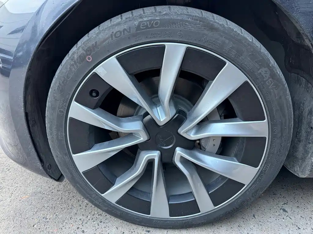 Model 3 2023 RWD