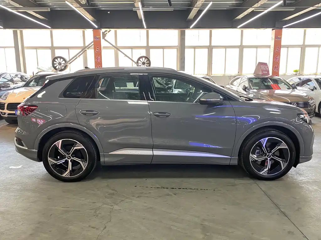 Audi Q4 e-tron 2024 40 e-tron Creation Edition