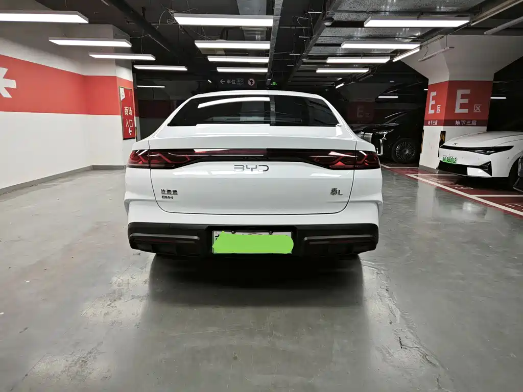Qin L 2024 DM-i 80KM Leading Edition