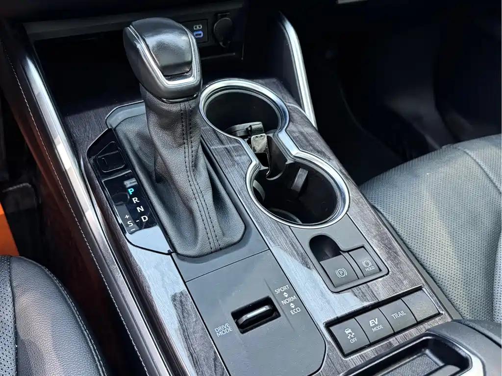 Highlander 2022 Hybrid 2.5L AWD Premium 7-Seater