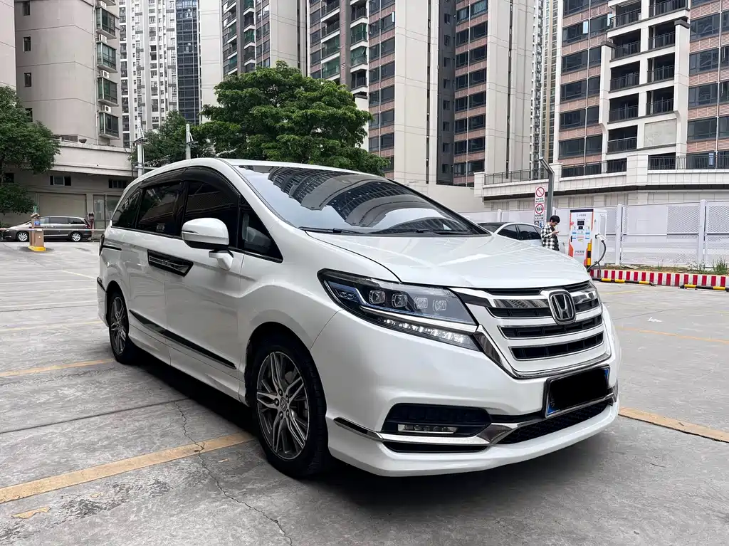 Honda Elysion 2019 2.0L Hybrid Comfort Edition