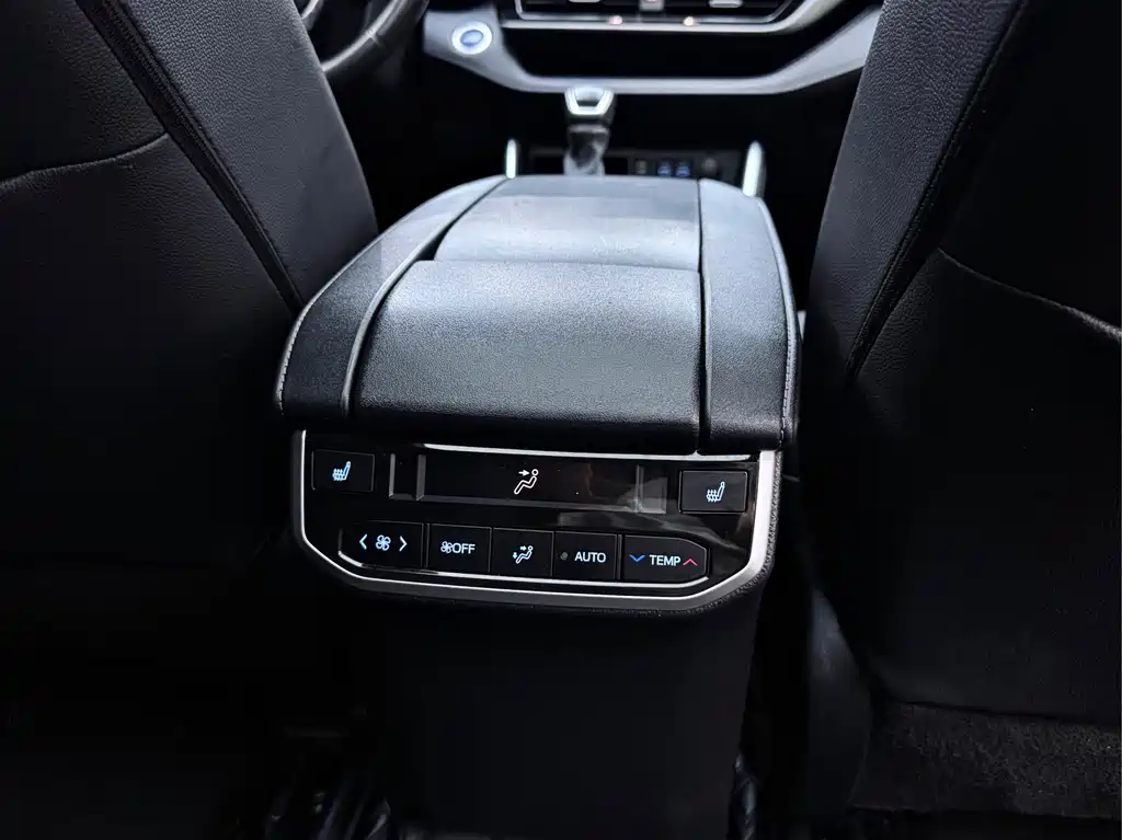 Highlander 2022 Hybrid 2.5L AWD Premium 7-Seater
