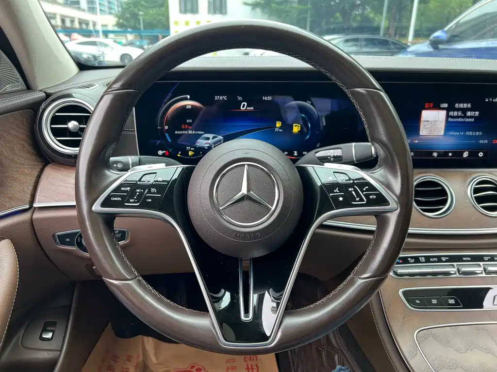 Mercedes-Benz E-Class 2022 E 260 L