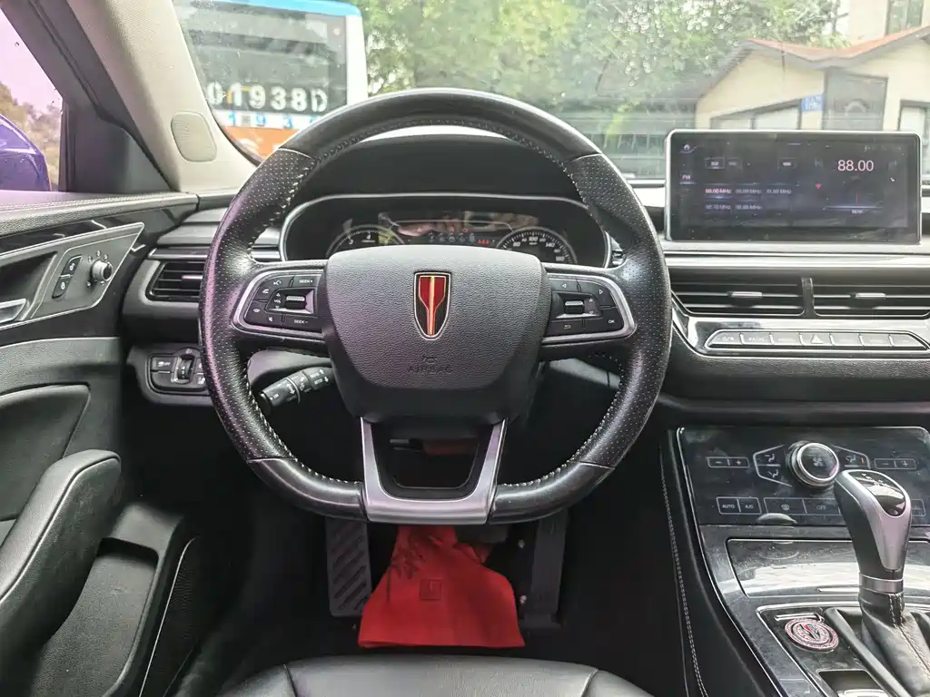 Hongqi H5 2019 30TD Lingdong Edition