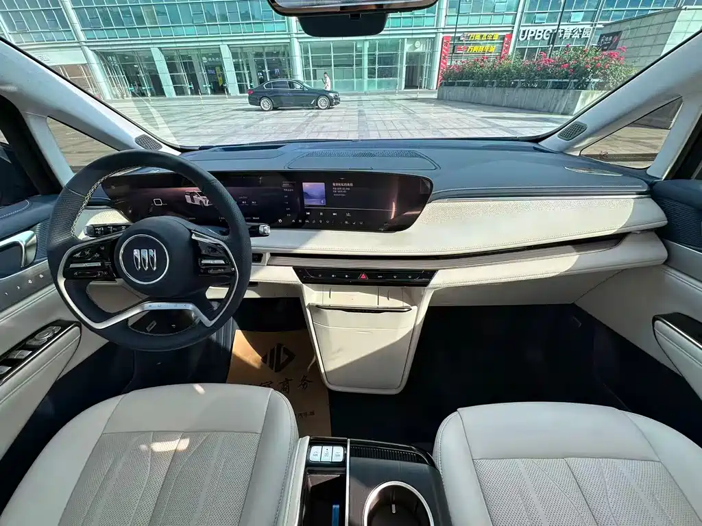 Buick GL8 PHEV 2024 Avenir Luxury Edition 6-seater