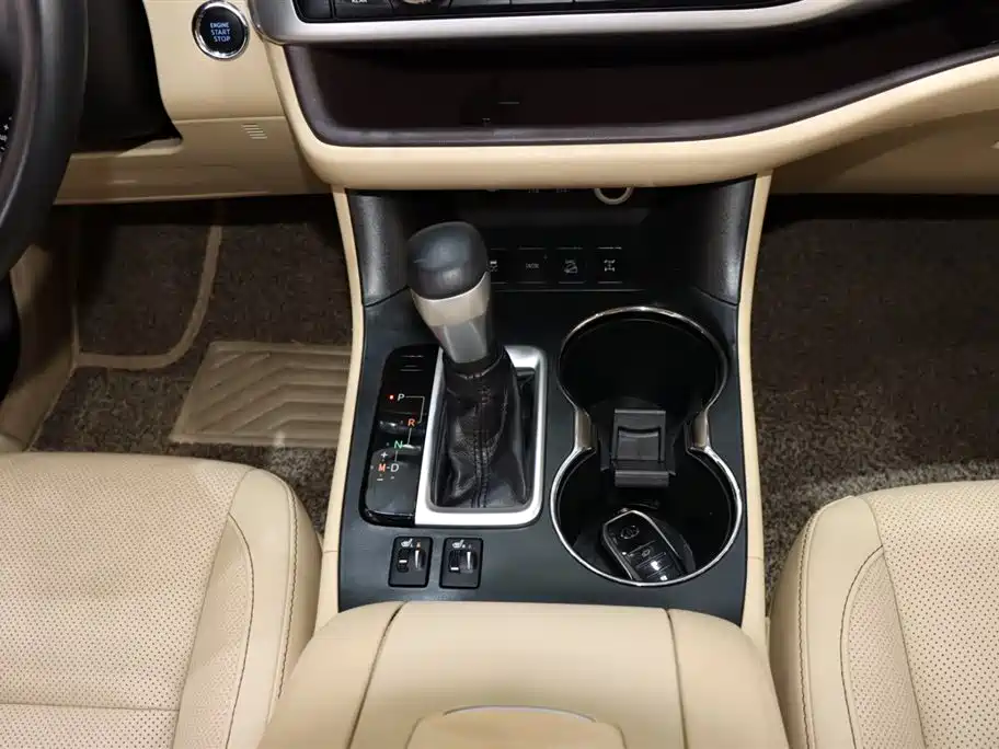 2018 Toyota Highlander 2.0T AWD Prestige Edition 7-Seater China V