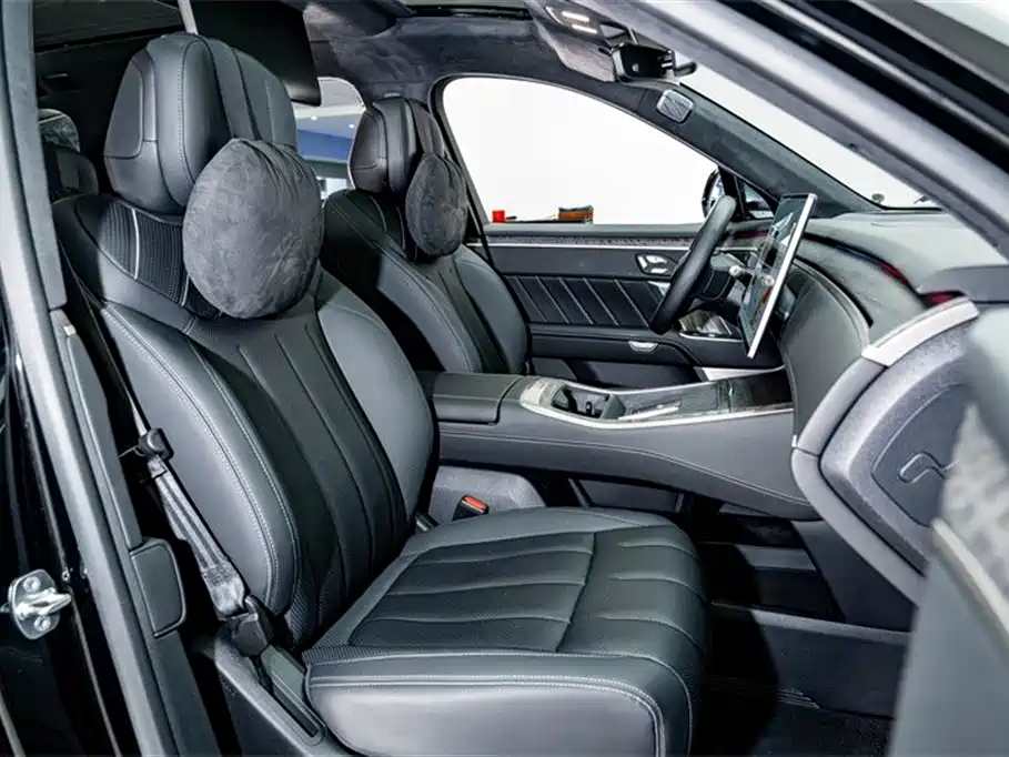 ONVO L90 2025 Ultra Six-Seater