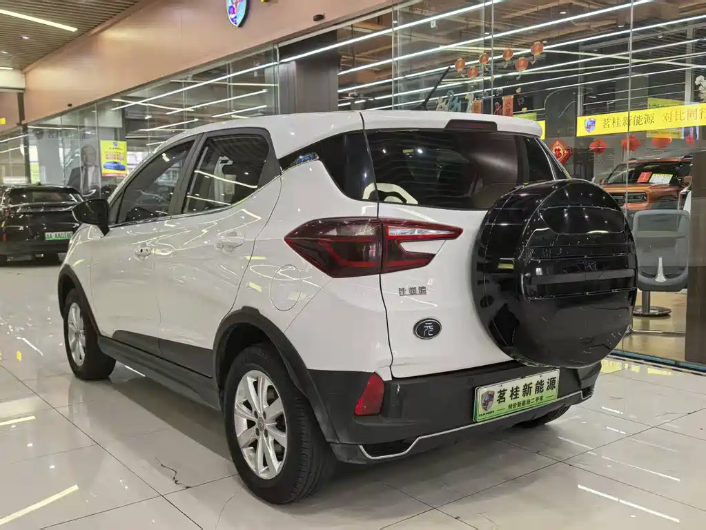 BYD Yuan EV 2018 EV360 Smart Connect Yueku Edition