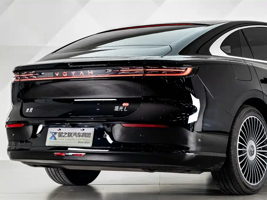 Voyah Zhuiguang L 2026 AWD Ultra