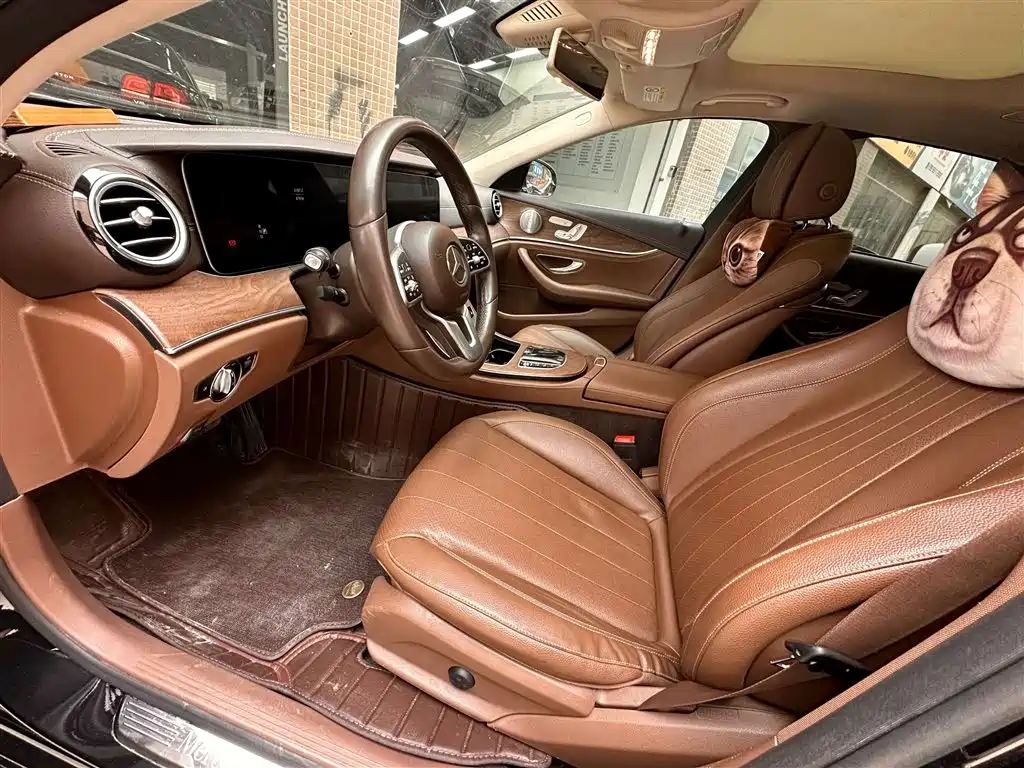 Mercedes-Benz E-Class 2019 E 300 L Fashion