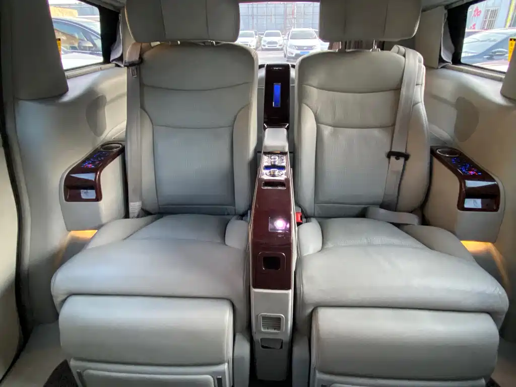 Master CEO 2013 2.2T Executive Edition
