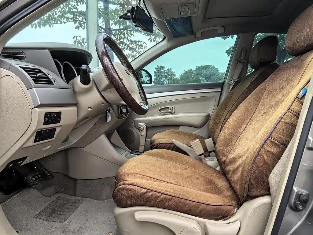 Nissan Sylphy 2016 Classic 1.6XE Automatic Leading Edition