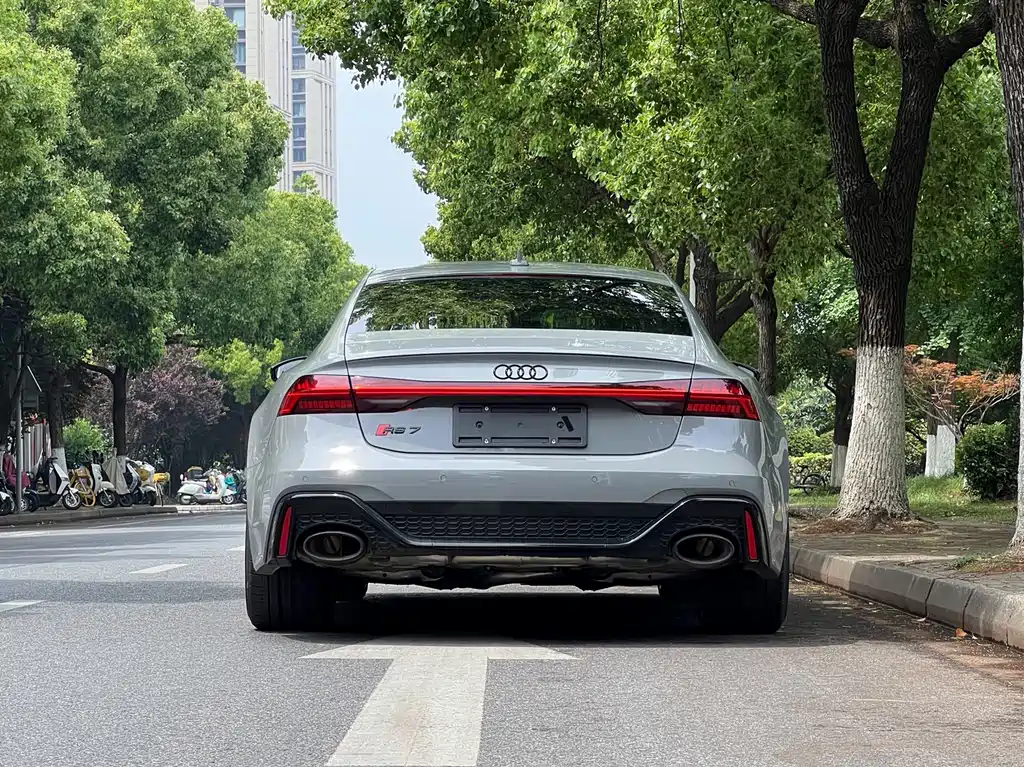 Audi RS 7 2024 RS 7 4.0T Sportback performance