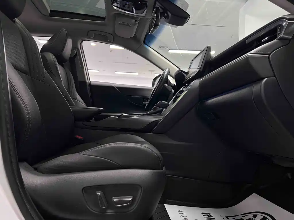 Toyota Harrier 2022 2.0L CVT 2WD Luxury Edition