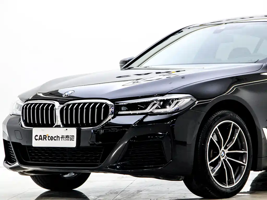 BMW 5 Series 2022 Facelift II 525Li M Sport Package