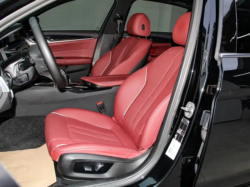 BMW 5 Series 2022 Facelift II 525Li M Sport Package