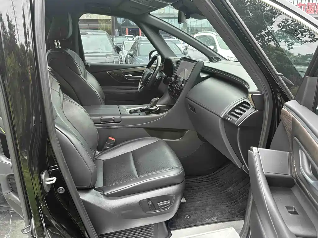 Toyota Vellfire 2024 Crown Hybrid 2.5L Supreme Executive Edition