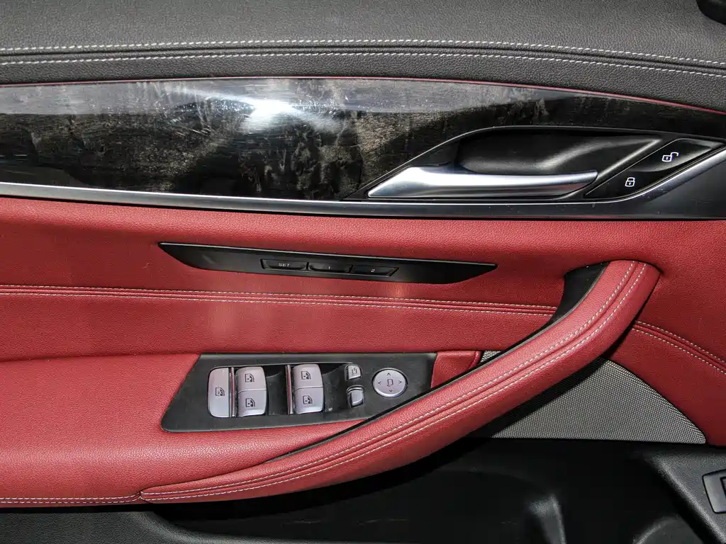 BMW 5 Series 2022 Facelift II 525Li M Sport Package