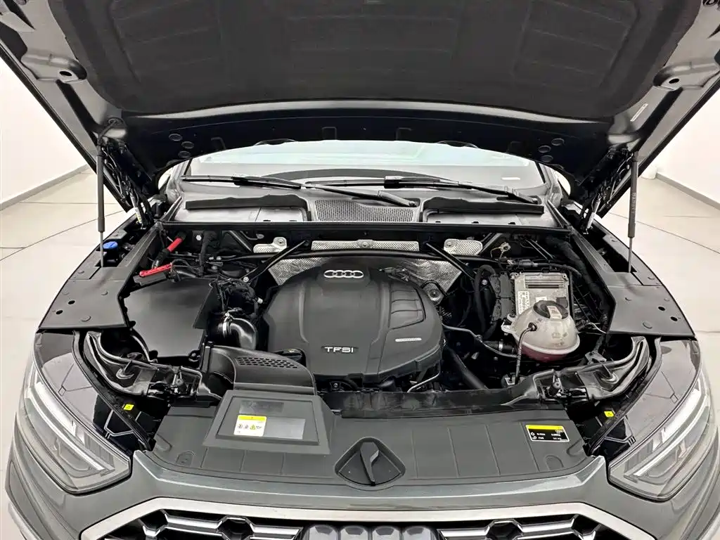 Audi Q5L 2022 40 TFSI Luxury Dynamic Edition