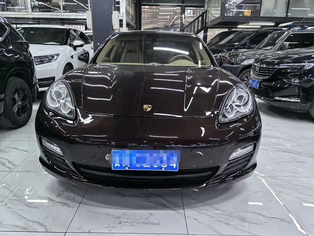 Porsche Panamera 2010 Panamera 4 3.6L